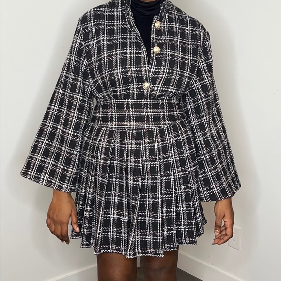 Stunning Tweed Skirt Set - Picture 6 of 7